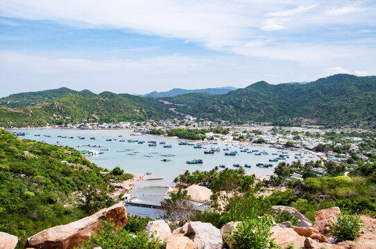 Vinh Hy Bay is located in Nui Chua Biosphere Reserve , This photo was taken while traveling on the pass to Vinh Hy Bay