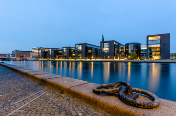 Nordea Bank Hauptquartier in Christianshavn von Slotsholmen aus gesehen, geplant vom Architekten...