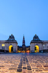 Marmorbr&uuml;cke mit Schloss Christiansborg, d&auml;nisches Parlament, Slotsholmen, Kopenhagen, D&auml;nemark