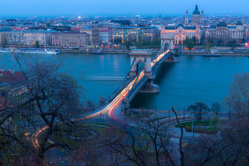 Naklejka premium Budapest photographed from above at night, lean time exposure