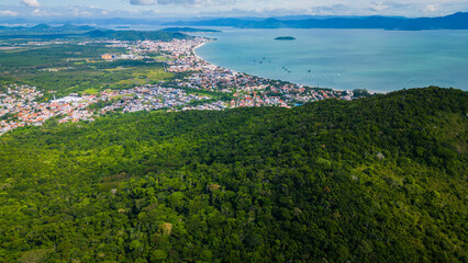 Fototapeta na wymiar aerial of santa Catarina island florianopolis Brazil 