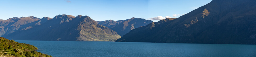 Fototapeta na wymiar Panorama of a lake in the Central Otago region of New Zealand