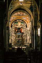 Fototapeta na wymiar The interior of the cathedral in Palermo