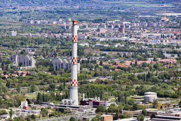 Schornstein eines Kraftwerkes in Budapest