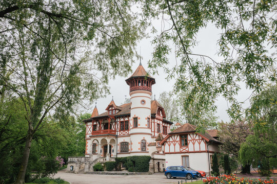 Kurparkschl&ouml;sschen (Kurpark-Castle) Herrsching at the Ammersee lake in Germany