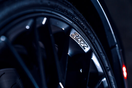 Seattle, WA, USA
May 17, 2023
Corvette Z06 parked