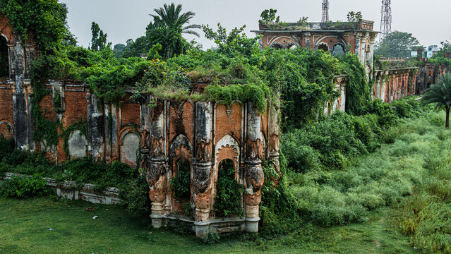 Picture of Navlakha Palace, also known as Rajnagar Palace, is a royal Brahmin palace in the town of Rajnagar. The palace was built by Maharaja Rameshwar Singh of Darbhanga.
