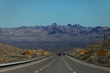 road to the mountains