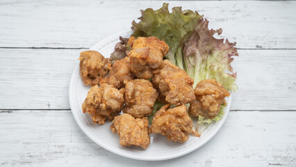 鶏もも肉の唐揚げ