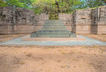 Fototapeta premium Sarcophagus in a dilapidated building in Qutb Shahi Archaeological Park, Hyderabad, India