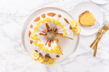 Lemon bundt cake