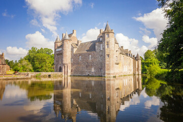 Naklejka premium Chateau de Trecesson à Campeneac, foret de broceliande en Bretagne, Morbihan