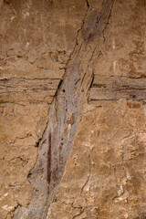 Gebäudeschäden an einem historischen Fachwerkhaus