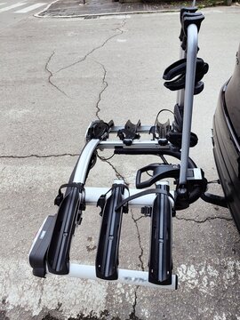 bicycle rack attached to the car