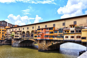 Fototapeta na wymiar The Ponte Vecchio bridge in Florence, Italy