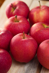 Fototapeta na wymiar Group of red apples with fresh