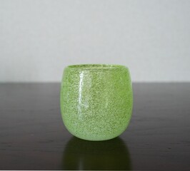 黄緑色の琉球ガラス5