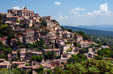 Obraz premium Gordes, Vaucluse, Provence, France, Europe - preserved medieval village on Plateau de Vaucluse, stone buildings perched on rocks include the 12th-century castle, all made of beige local stone