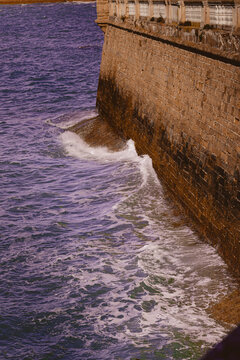 La muralla rompeolas