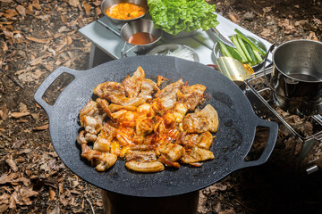 サムギョプサル　韓国焼肉　Barbecue of Korean pork(samgyeopsal) - 603991303