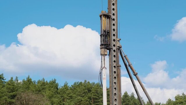 Hydraulic hammer, Construction equipment, Demolition