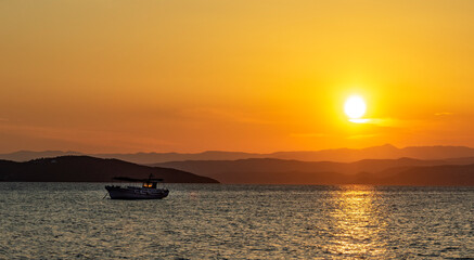 Sonnenuntergang in Ouranopoli, Mönchsrepublik Athos, Griechenland-Chalkidiki