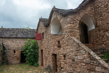 Fototapeta na wymiar maison caussenarde, Rivière sur Tarn, 12, Aveyron, Parc naturel régional des Grands Causses, France