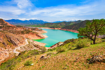 Fototapeta na wymiar Hisorak water reservoir near Shahrisabz, Uzbekistan