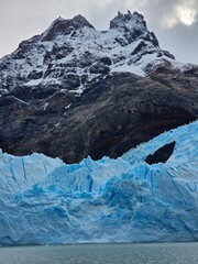 glaciar en la patagonia argentina