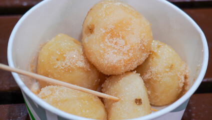 삶은 통감자에 설탕