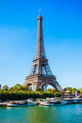 Naklejka na ściany i meble Eiffel Tower in Paris, France