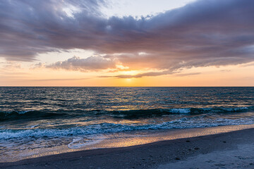 Fototapeta na wymiar Sunset Naples Beach Florida