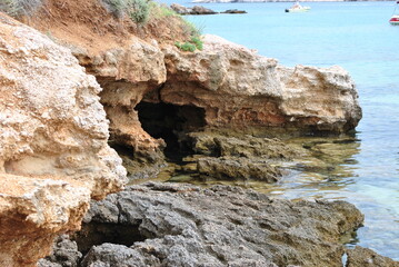 Typical rocks in Croatia. Bauxites are residual rocks made up of a mixture rich in microcrystalline hydroxides of aluminum and iron oxides and hydroxides.