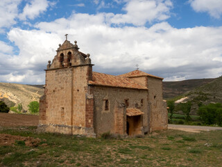 Obraz premium Ermita de la Virgen del Monte (siglo XVIII). Caracena, Soria, España.