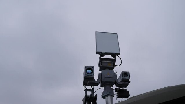 anti-drone radar interceptor aircraft, device for fighting quadcopters and drones 4k