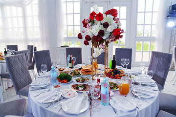 Round table for the Korean national holiday. 