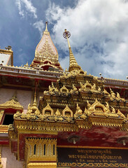 Fototapeta premium Buddhist temple in Thailand