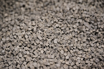 Pile of tumbling mediums for vibratory finishing machine