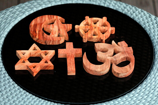 Religious symbols of Catholicism, Islam, Judaism, Orthodoxy, Protestant, Buddhism and Hinduism, Interreligious, interfaith dialogue and spirituality concept, Vietnam