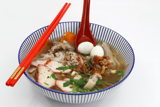 Asian kitchen, Vietnamese pork and noodle soup (Hu tieu mi), France
