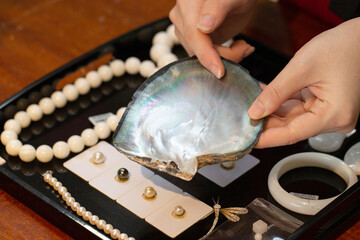 pearls of various kinds