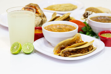 tacos con caldo