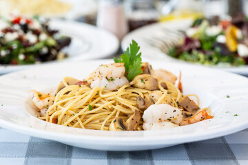 spaguetti mar y monte