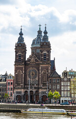 Fototapeta na wymiar Basilica of Saint Nicholas ( Basiliek van de Heilige Nicolaas) Amsterdam