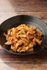 豚バラと玉ねぎの炒め物