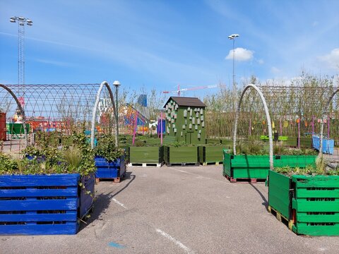Growing Green in the Heart of Helsingborg: Exploring City Gardening at Pixlapiren Park