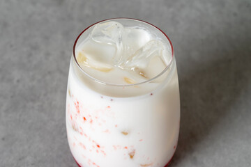 Korean food dish einstephener cream latte Matcha Latte Dolce Latte Dolce Latte green tea Grapefruit Blueberry Passion Fruits Mango lemon tea Yogurt Smoothie