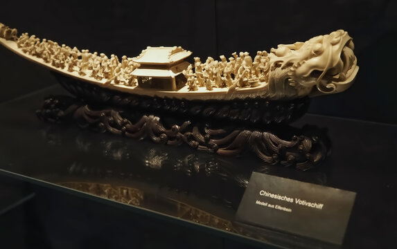 Collection of the international Maritime museum in Hamburg - japanese and chinese ship models