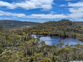 Fototapeta na wymiar Alpine lake in the highlands of Tasmania