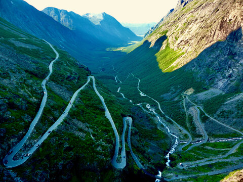 Switchbacks Bilder – Durchsuchen 1,595 Archivfotos, Vektorgrafiken und ...